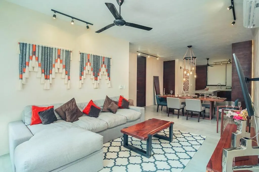 Luxury 2 Bdr 2 Bth 2 Bikes Jacuzzi Fiboptic Wifi. Apartment Tulum