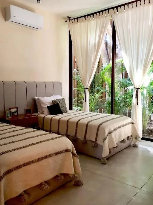 Luxury 2 Bdr 2 Bth 2 Bikes Jacuzzi Fiboptic Wifi. Apartment Tulum Mexico